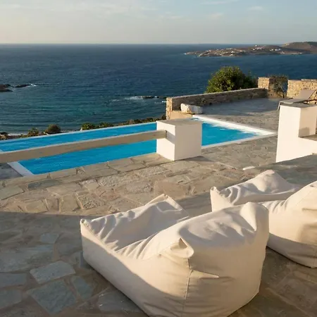 Paros Sleeps 6 Air Con Wifi T478602 * Parikia (Paros)
